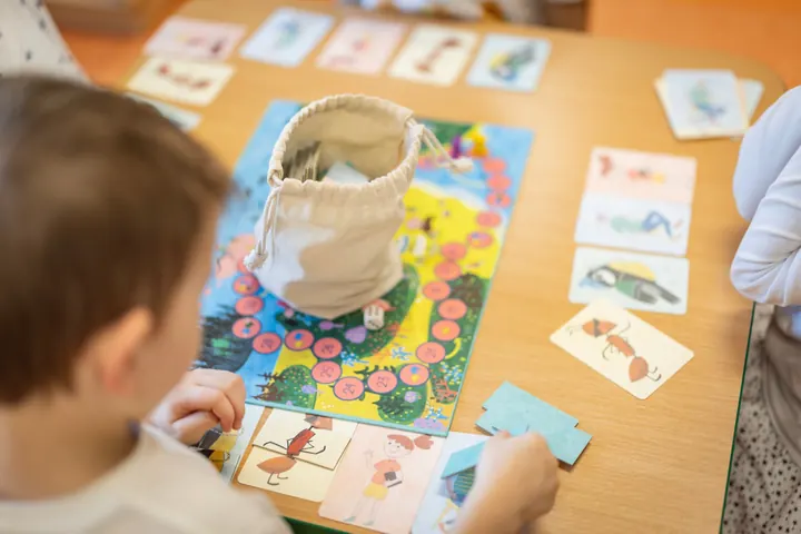 Lauamäng ja vestluskaardid